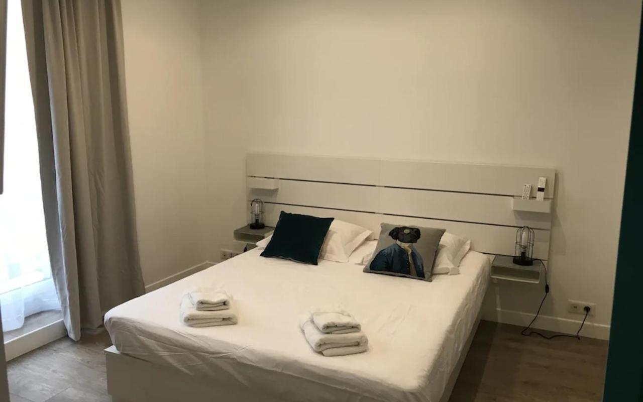 Elégant appartement dans le quartier Concorde à Paris Exterior foto
